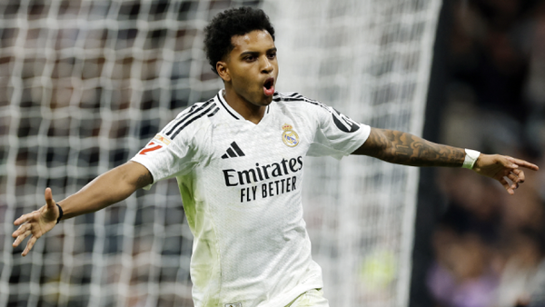 Rodrygo recortó distancias en la Supercopa con un golazo de tiro libre: video Rodrygo recortó distancias en la Supercopa con un golazo de tiro libre: video