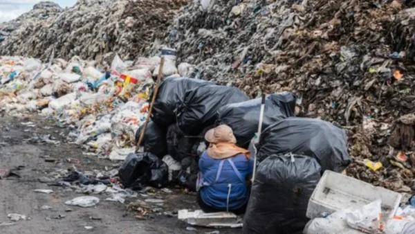 Delincuentes estaban transportando toneladas de basura desde Italia a España: ¿por qué lo hacían?
