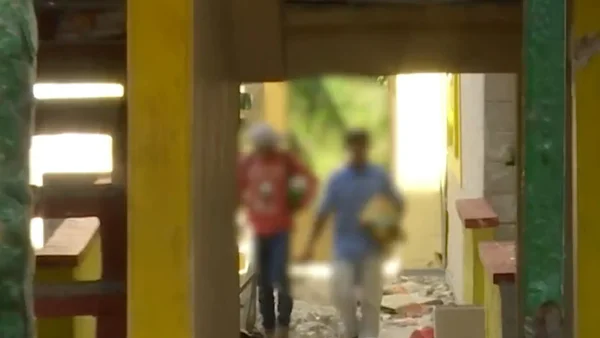 Edificio que fue evacuado por colapso está siendo saqueado por delincuentes en Barranquilla