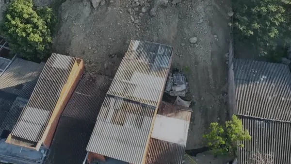 Video | Deslizamiento de tierra en Cartagena dejó más de 160 afectados Video | Deslizamiento de tierra en Cartagena dejó más de 160 afectados