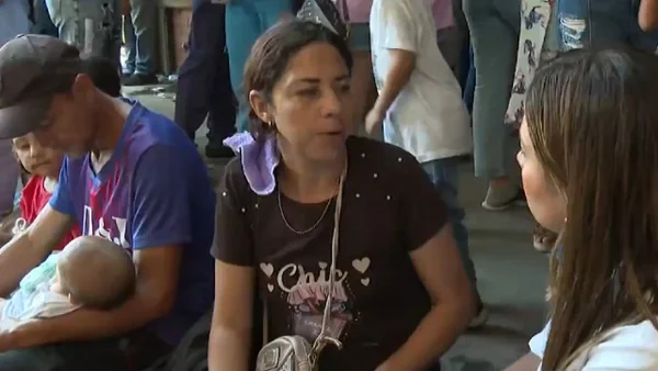 Madre relató la odisea que enfrentó al huir del Catatumbo con su hijo discapacitado: "fue horrible"