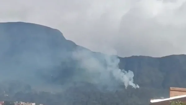 Incendio en Bogotá: 250 personas trabajan para controlar el fuego en los cerros orientales