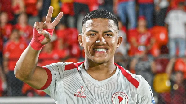 EN VIDEO: Esta fue la jugada por la que expulsaron a Cristián Barrios en el América de Cali vs. Llaneros EN VIDEO: Esta fue la jugada por la que expulsaron a Cristián Barrios en el América de Cali vs. Llaneros