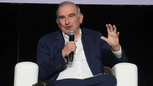 Humberto de la Calle renunció a su curul en el Senado: ¿Quién será su reemplazo? Humberto de la Calle renunció a su curul en el Senado: ¿Quién será su reemplazo?