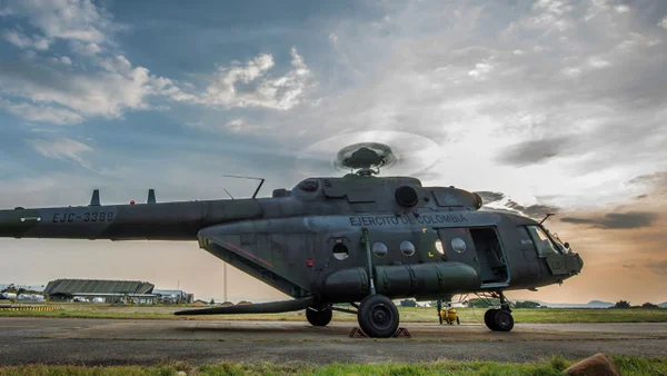 Ejército Nacional obligado a alquilar helicópteros para el Catatumbo por la falta de mantenimientos Ejército Nacional obligado a alquilar helicópteros para el Catatumbo por la falta de mantenimientos