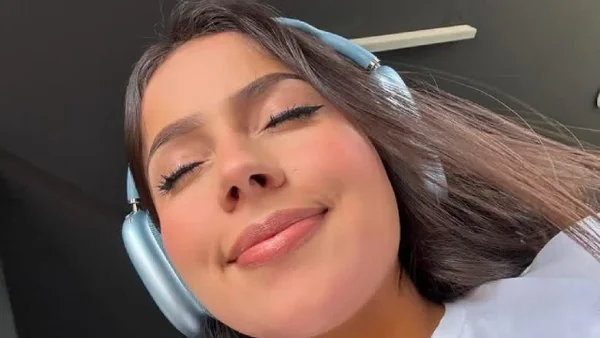 Aida Cortés, la cantante y modelo, reveló nuevas fotos relacionadas con sus complicaciones de salud Aida Cortés, la cantante y modelo, reveló nuevas fotos relacionadas con sus complicaciones de salud