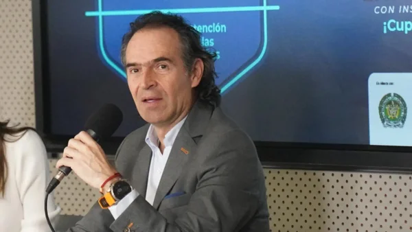 Alcalde Federico Gutiérrez critica aplazamiento de recursos del Gobierno: "Castiga a Medellín"