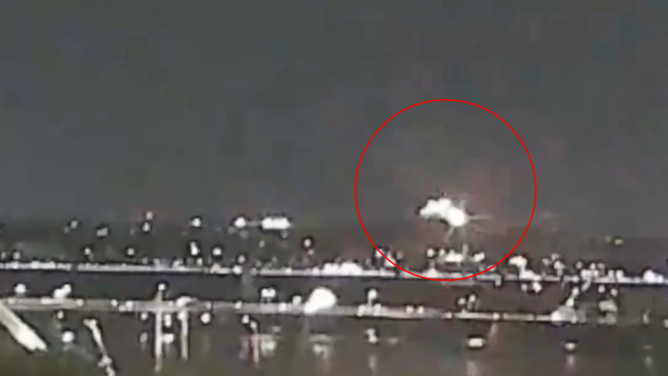 Accidente entre un avión de pasajeros y un helicóptero deja varios muertos cerca de Washington, en EE. UU.