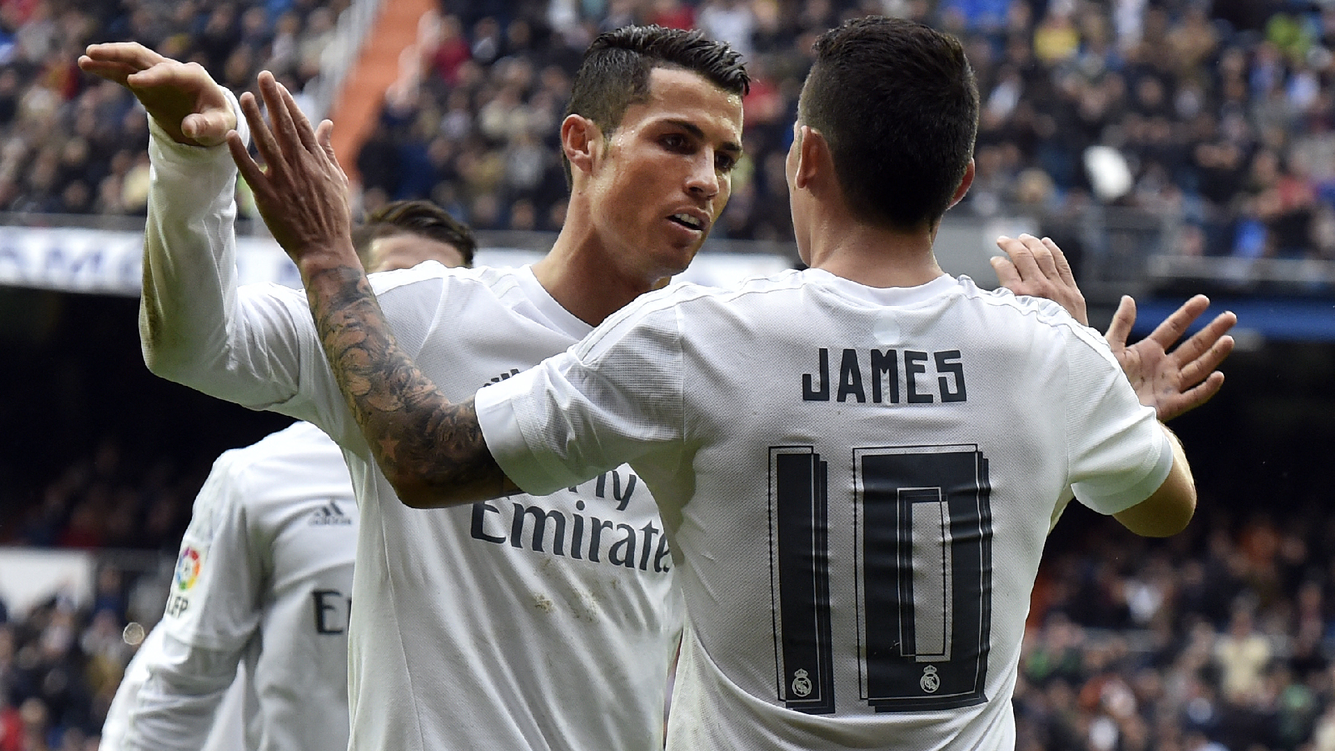 Jhon Durán será el cuarto colombiano en jugar al lado de Cristiano Ronaldo: títulos y cifras