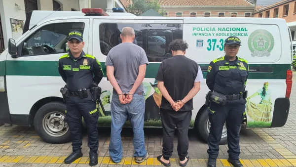 Este irlandés habría pagado para tener relaciones sexuales con una adolescente en Medellín