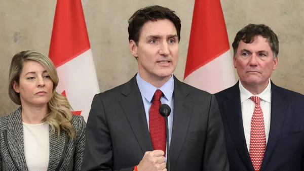 Canadá impondrá aranceles a Estados Unidos, en represalia a medidas de Trump