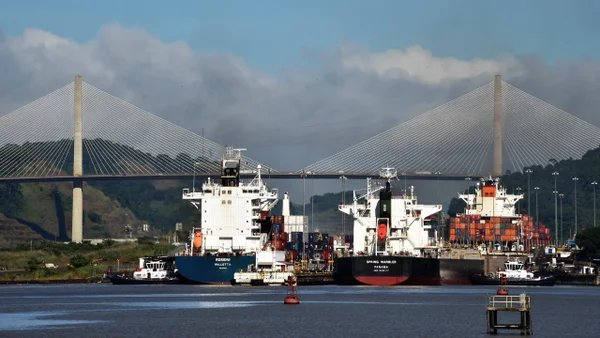 Buques del gobierno de EE.UU. transitarán sin pagar tarifas por el Canal de Panamá