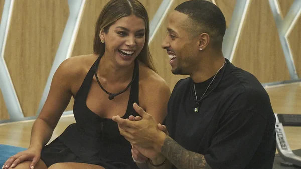 Yaya y José protagonizan momento romántico en La Casa de Los Famosos