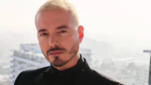 En video: J Balvin inauguró el primer estudio musical público de Medellín