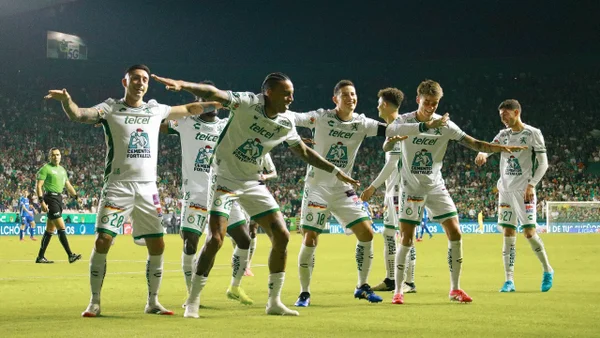 James ya baila en León: así fue la inolvidable celebración junto a sus compañeros