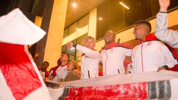 El mensaje de Hugo Rodallega que estremeció al hincha de Santa Fe antes del duelo con Nacional El mensaje de Hugo Rodallega que estremeció al hincha de Santa Fe antes del duelo con Nacional