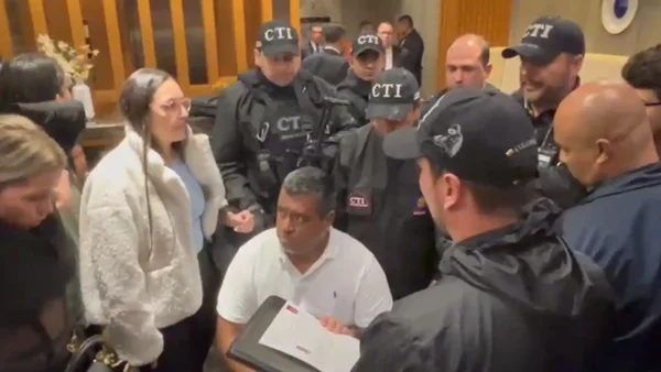 VIDEO | El momento exacto en el que aprehenden a ‘Araña’ tras cierre de tercer ciclo con disidencias de las Farc