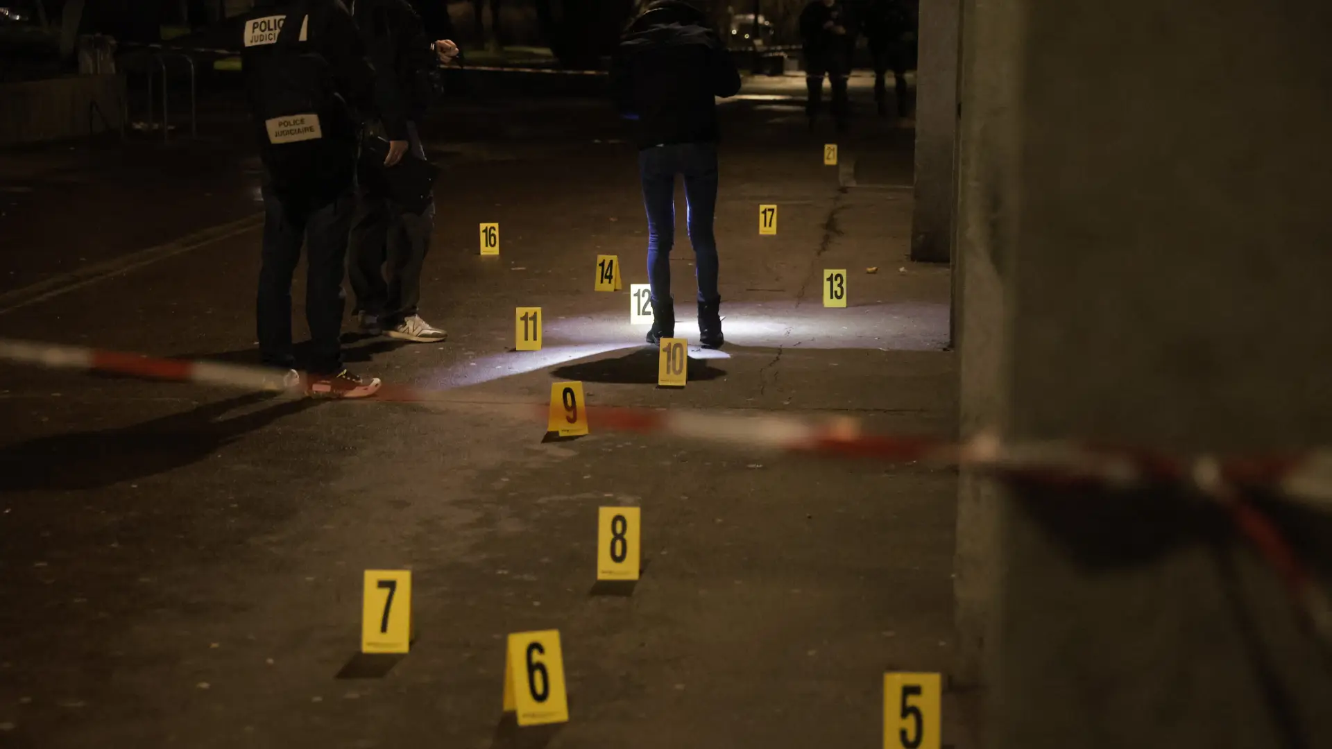 Explosión con granada en Francia deja 12 heridos.