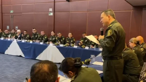 Esta es la nueva línea de mando de la Policía Nacional de Colombia Esta es la nueva línea de mando de la Policía Nacional de Colombia
