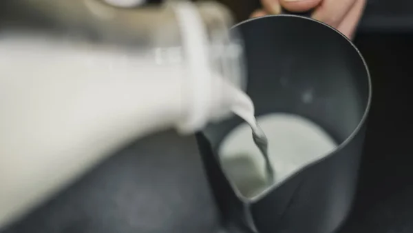 Empresas lecheras respondieron a sanción de la SIC por uso de lactosuero en sus productos