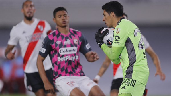 Santa Fe a dejar atrás los fantasmas de Copa Libertadores: 'papelón' en su última participación