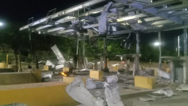 VIDEO | Momento exacto en el que detonó carro bomba en peaje La Parada, en Cúcuta