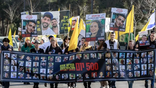 Hamás liberará a 6 rehenes a cambio de 602 presos palestinos, este sábado