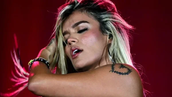 El inesperado cambio de look de Karol G que está dando de qué hablar en redes: video