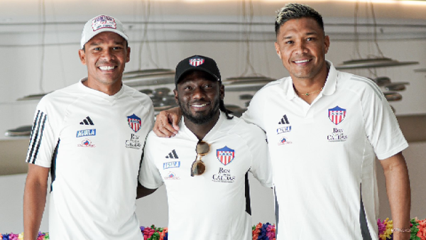 'Ba-cha-teo' se estrena ante Envigado: Junior vibra con el regreso de Teófilo Gutiérrez 'Ba-cha-teo' se estrena ante Envigado: Junior vibra con el regreso de Teófilo Gutiérrez