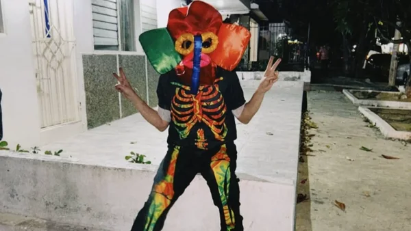 ¿Dónde queda el ‘bordillo’ en el que posó Shakira y que se hizo famoso? Ya aparece en Maps ¿Dónde queda el ‘bordillo’ en el que posó Shakira y que se hizo famoso? Ya aparece en Maps