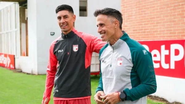 Oficial: Independiente Santa Fe tomó una contundente decisión y Pablo Peirano deja de ser el director técnico