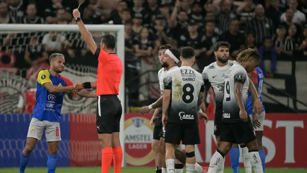 Wilmar Roldán, en el centro de la polémica por irse a los empujones con un jugador