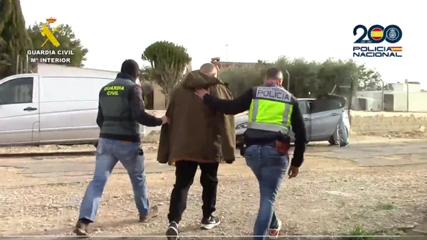 Cayó red dedicada al tráfico de migrantes que estaba implicada en muerte de dos británicos en España