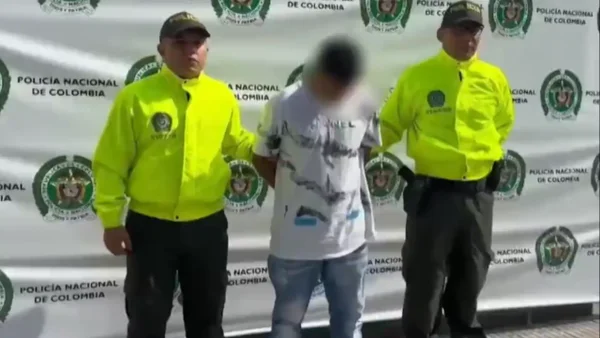 Llamadas y mensajes amenazantes delataron al hombre que apuñaló 26 veces a su expareja en Medellín