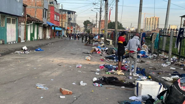 Así es la zozobra de vivir en el barrio San Bernardo: "La niña se me está traumando"