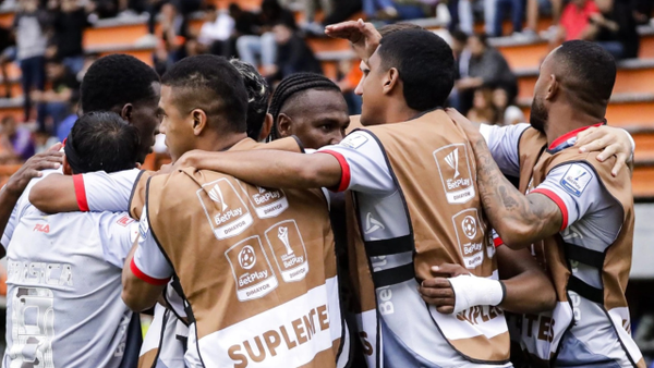 Independiente Santa Fe se reivindicó y marcó histórica goleada ante Envigado: vea los goles