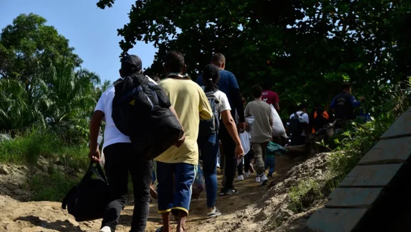 Los crudos relatos de desplazados refugiados en campamentos clandestinos en Arauca