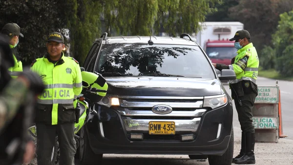 Lanzan advertencia a conductores con multas de tránsito en Bogotá: pueden embargarle sus cuentas