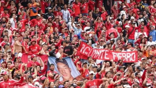 Hincha de América relató que confundieron su tatuaje de Jesús con Gareca y no pudo entrar al estadio Hincha de América relató que confundieron su tatuaje de Jesús con Gareca y no pudo entrar al estadio