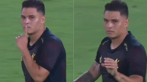 Juan Fernando Quintero mandó a callar al banquillo del Junior con polémico gesto