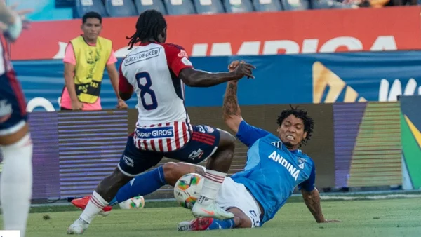 Continúa la polémica: audios del VAR aceptan error en penal para Junior frente a Millonarios