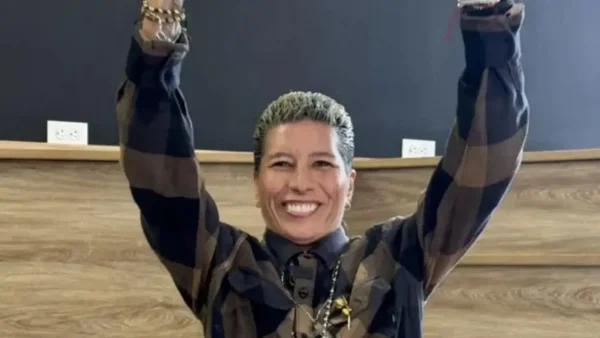 Lady Tabares se besó con modelo antioqueña en La Casa de los Famosos y encendieron las redes: video