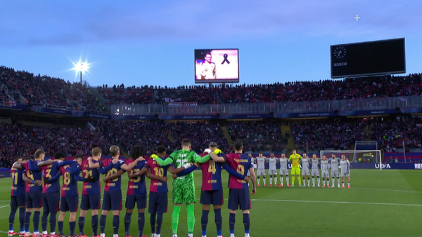 Barcelona le hizo emotivo homenaje póstumo a su médico, Carles Miñarro García: video Barcelona le hizo emotivo homenaje póstumo a su médico, Carles Miñarro García: video