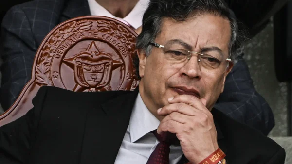 Colombia busca negociar reducción o eliminación del arancel del 10% impuesto por EE. UU. Colombia busca negociar reducción o eliminación del arancel del 10% impuesto por EE. UU.