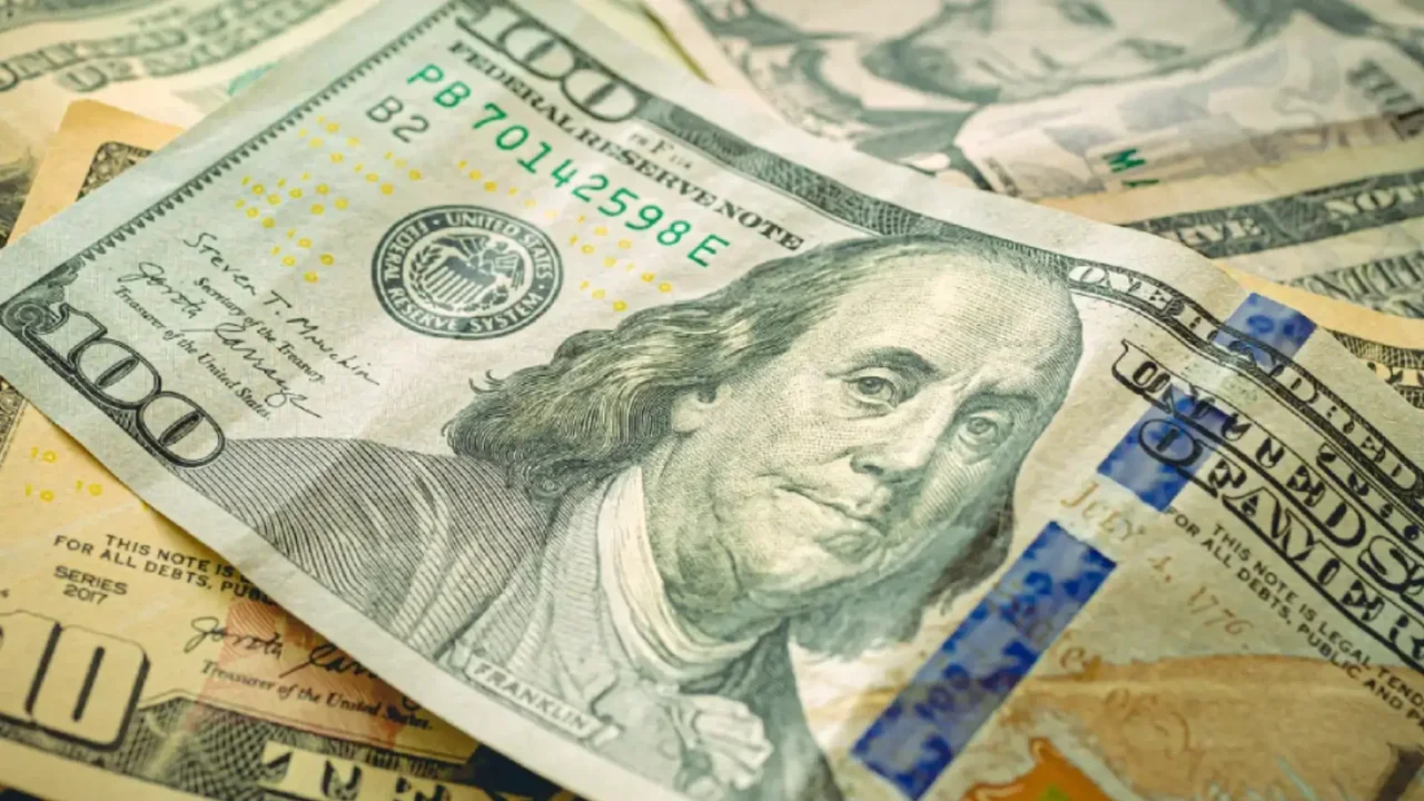 Dólar en Colombia mantiene tendencia bajista y alcanza niveles mínimos desde 2019