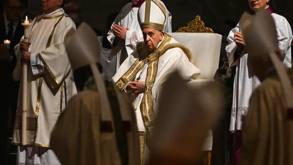 El papa Francisco ha presentado mejoría y se contempla su salida del hospital antes de Semana Santa El papa Francisco ha presentado mejoría y se contempla su salida del hospital antes de Semana Santa