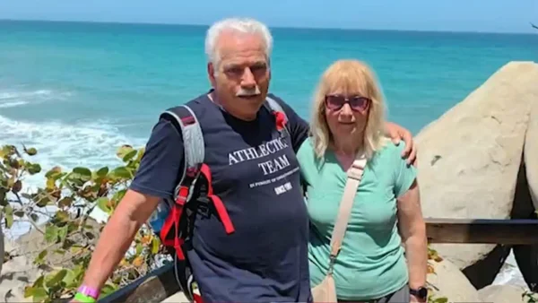 Turista alemana murió tras ser arrollada por una moto que se pasó un semáforo en rojo Turista alemana murió tras ser arrollada por una moto que se pasó un semáforo en rojo