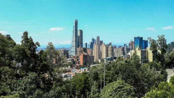 ¿En qué se gasta la plata Bogotá? Así se financia la ciudad con impuestos, multas y deuda ¿En qué se gasta la plata Bogotá? Así se financia la ciudad con impuestos, multas y deuda