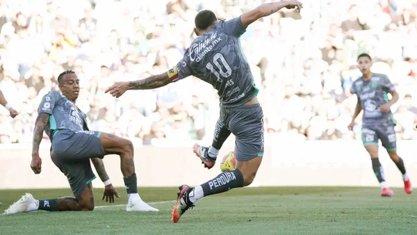 ¿Dónde ver Necaxa vs. León, con James Rodríguez? Prográmese en Colombia