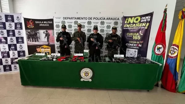 Esto encontraron al interior de una cárcel en Arauca: tenían celulares del tamaño de una moneda